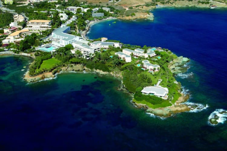 Private peninsula